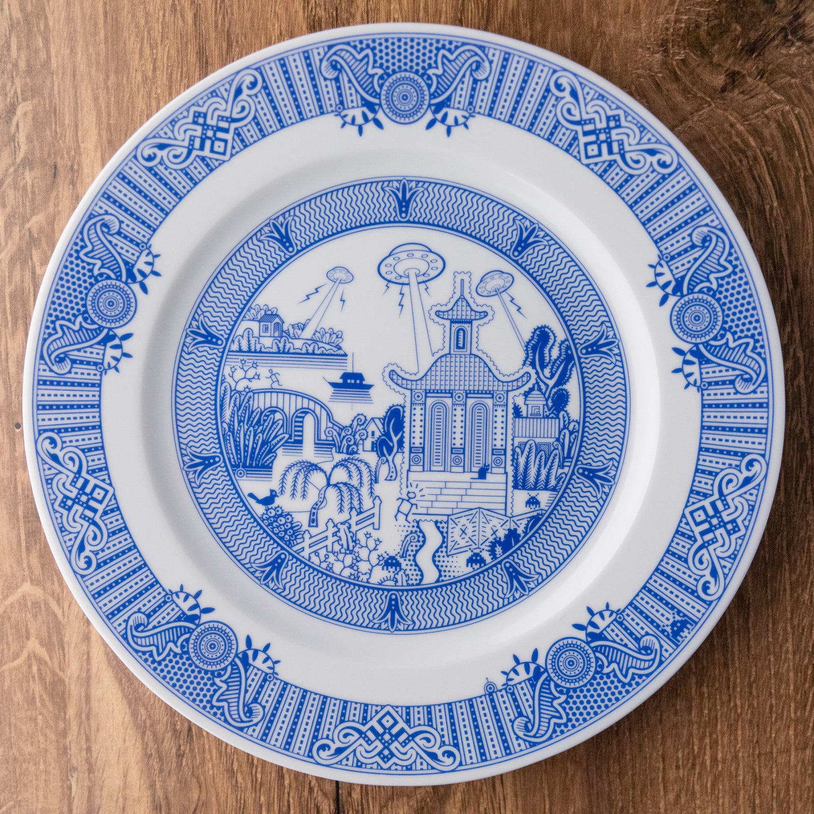 UFO Invasion Dinner Plate 4