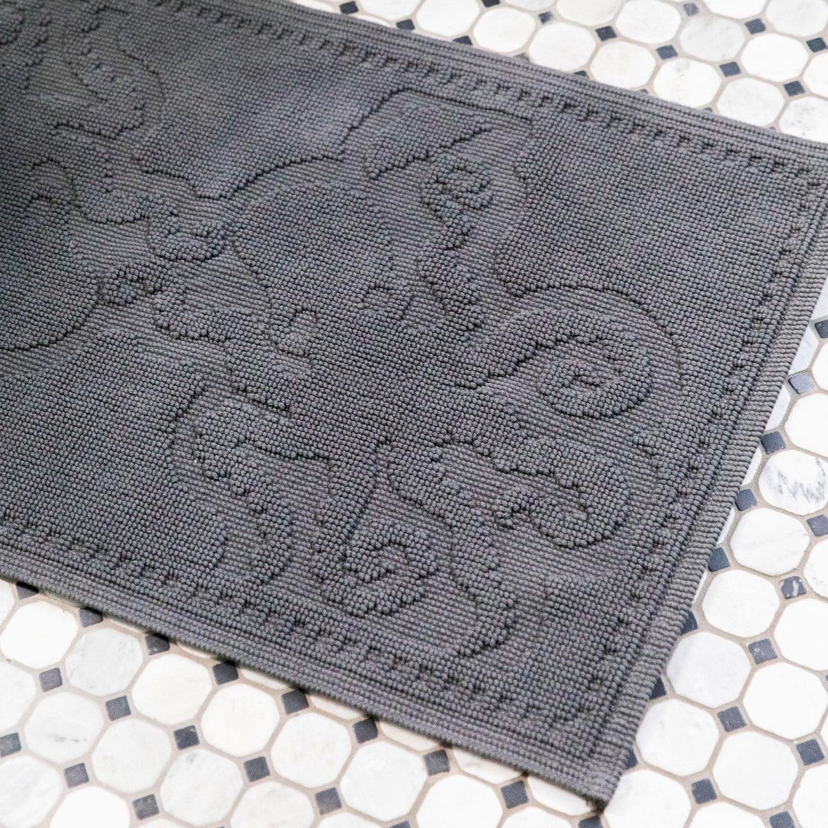 Stay Dry Octopi Bath Rug